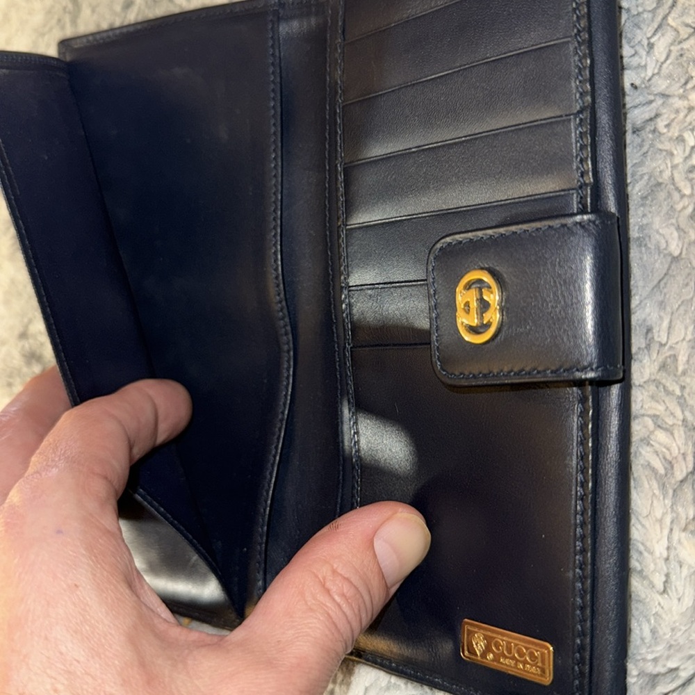 Women’s or Men's Gucci monogram Denim long Wallet! Preloved but 9-10 condition. - Picture 12 of 17